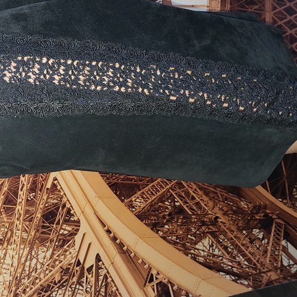 Caché Black Suede Mini Skirt with Side Lace Panels. Size 12. #2-0223 - Picture 2 of 5